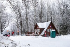 Stay at one of the best cabins near Granite Peak ski area - ski chalet in winter